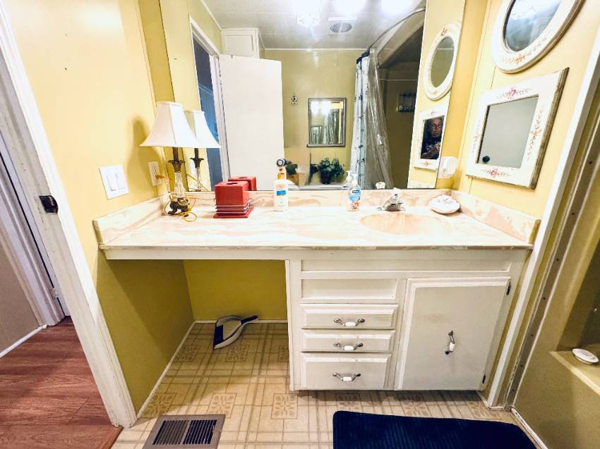 112 Sargasso Lane a Winter Haven, FL Mobile or Manufactured Home for Sale